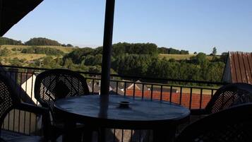 Apartemen (Rauchschwalbe) | Balkon