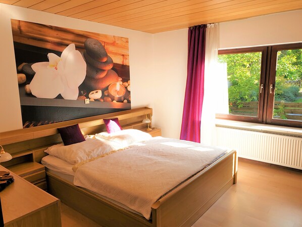 3 bedrooms, travel cot, free WiFi