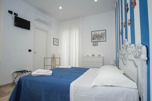 Caja de seguridad en la habitación y decoración personalizada 