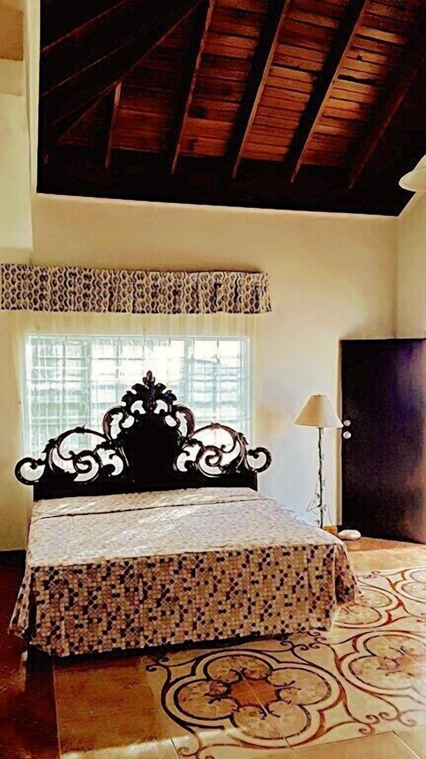 Room, 1 Bedroom, City View | 6 bedrooms, desk, blackout drapes, iron/ironing board