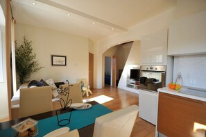 Flat-screen TV - Apartment Flower (Dubrovnik)