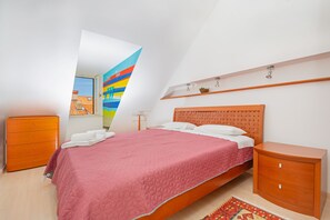 Apartment, 3 Bedrooms | 2 bedrooms, premium bedding, iron/ironing board, free cribs/infant beds - Apartment Bona Palace (Dubrovnik)