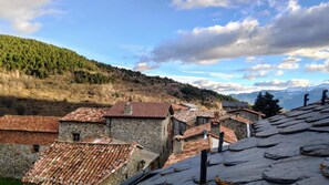 Exterior - Hostal Pas de la Pera (Lles)