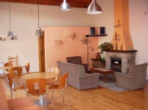 Interior - Hostal Pas de la Pera (Lles)