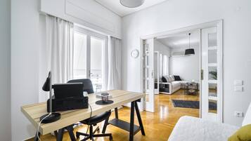 3 habitaciones, tabla de planchar con plancha, wifi y ropa de cama