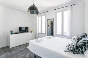 1 bedroom, iron/ironing board, free WiFi, bed sheets