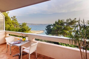 Apartment | Balcony - Villa Vicko (Starigrad)
