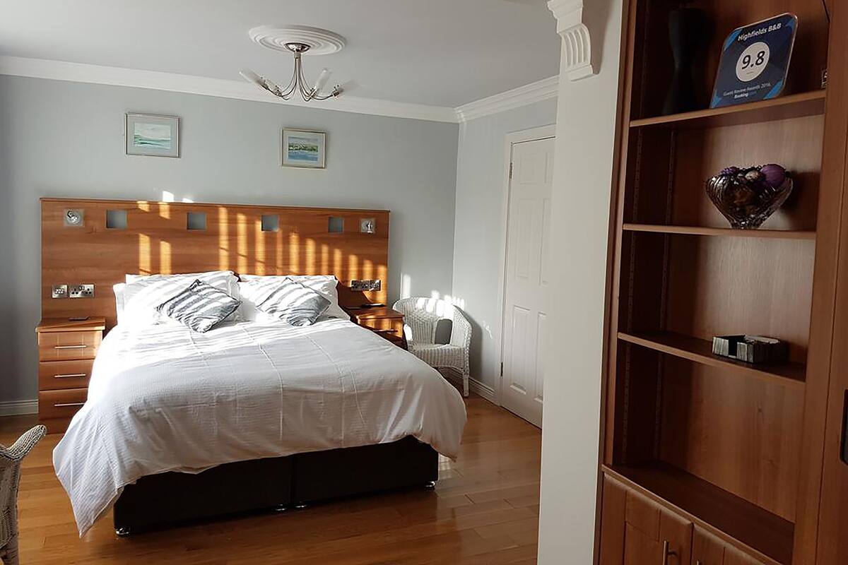 Deluxe Double or Twin Room, 1 Double or 2 Twin Beds | Desk, laptop workspace, blackout drapes, iron/ironing board