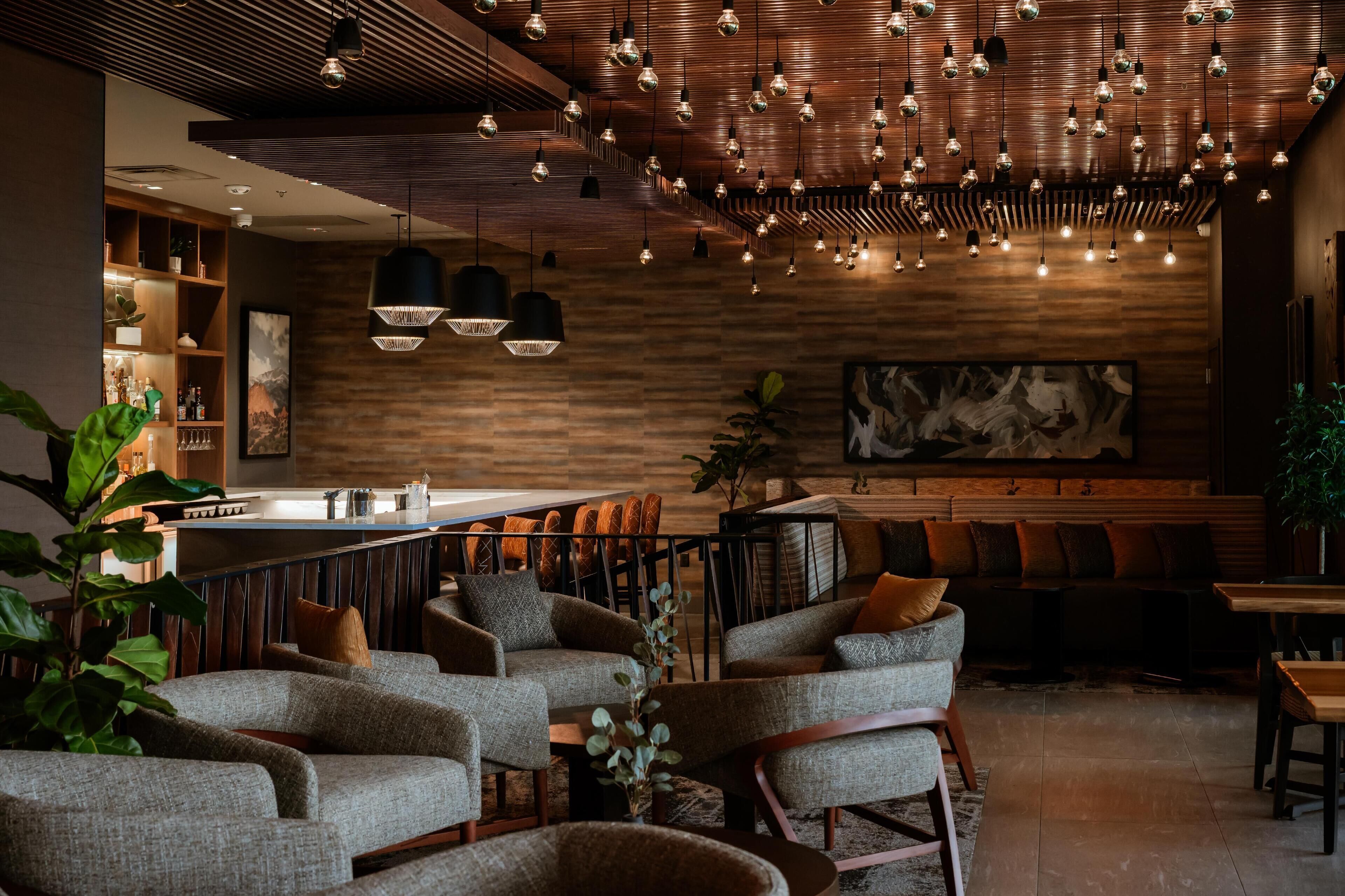 供应早餐和晚餐