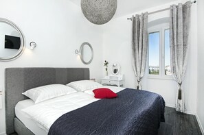 Apartment, Sea View