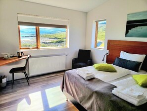 Superior Double Room, Private Bathroom | Hypo-allergenic bedding, down duvets, Select Comfort beds, desk - Hótel Flókalundur (Vesturbyggð)
