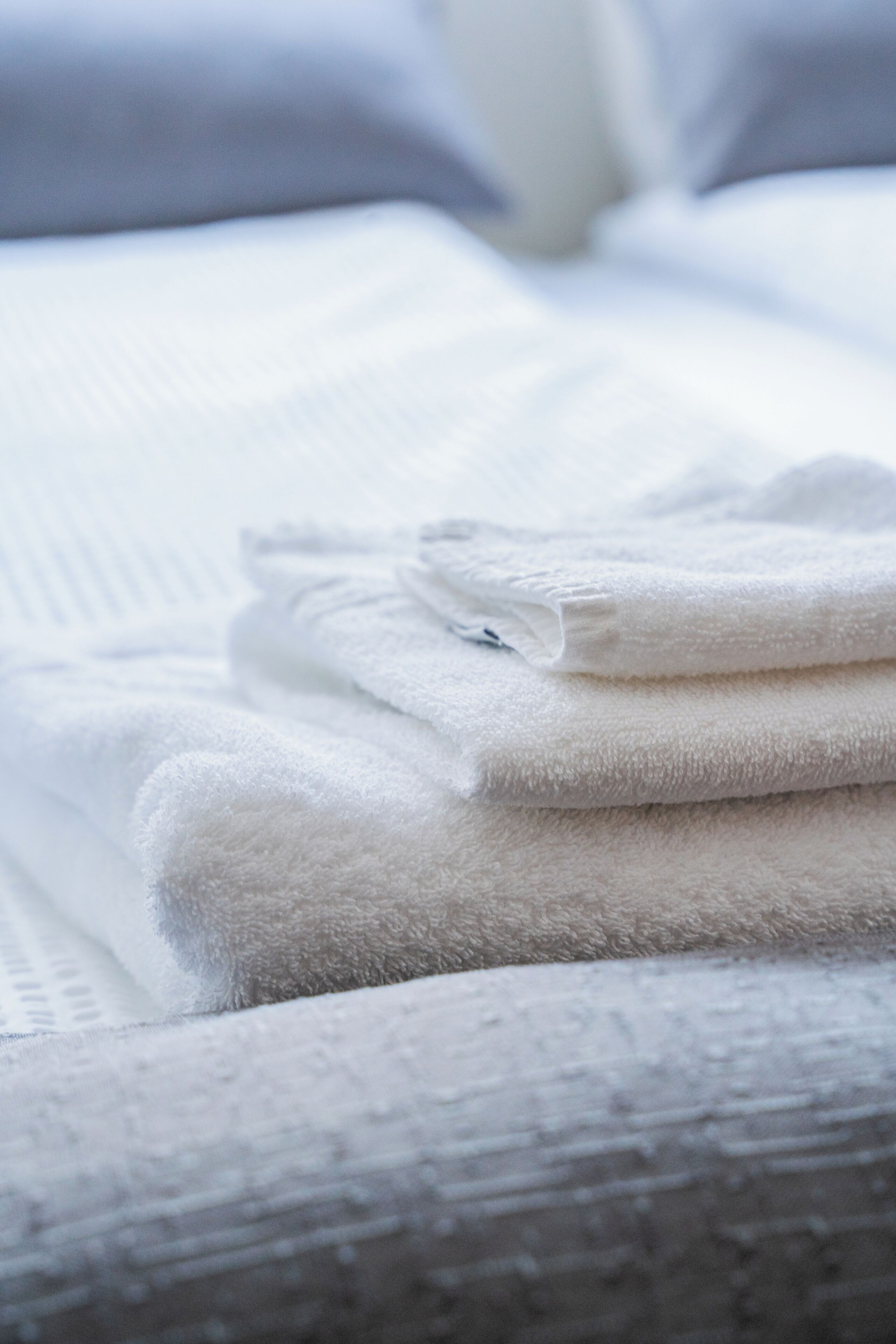 hypo-allergenic bedding, down duvets, select comfort beds, desk