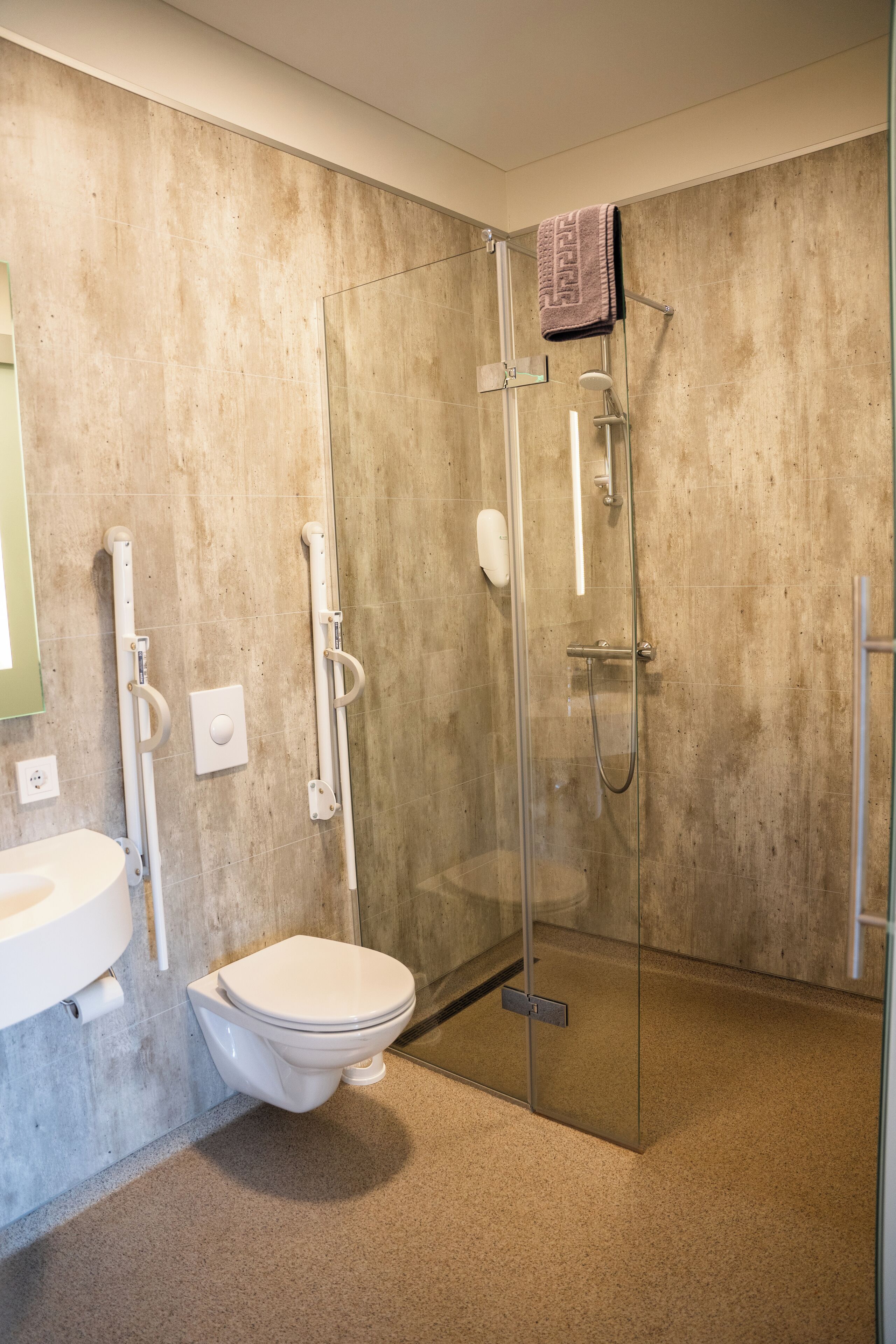 shower, free toiletries, hair dryer, bathrobes