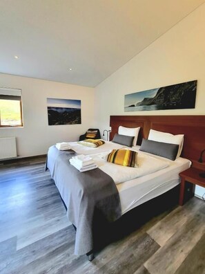 Habitación familiar | Ropa de cama hipoalergénica y edredones de plumas