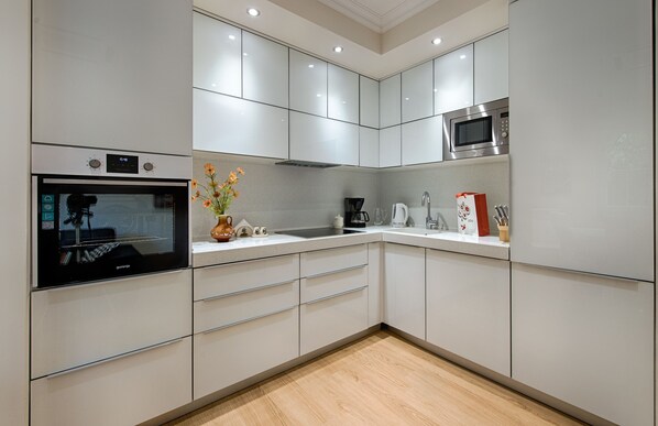 Private kitchen - Apartment Marella (Split)