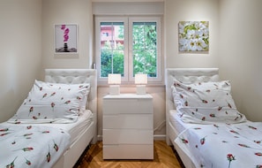 Desk, soundproofing, iron/ironing board, free WiFi - Apartment Marella (Split)