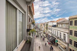 Apartment, 1 Bedroom | Street view