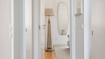 Appartement, 1 slaapkamer | 1 slaapkamer, een strijkplank/strijkijzer, babybedden, gratis wifi