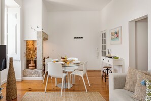 Appartement, 1 chambre | Coin séjour