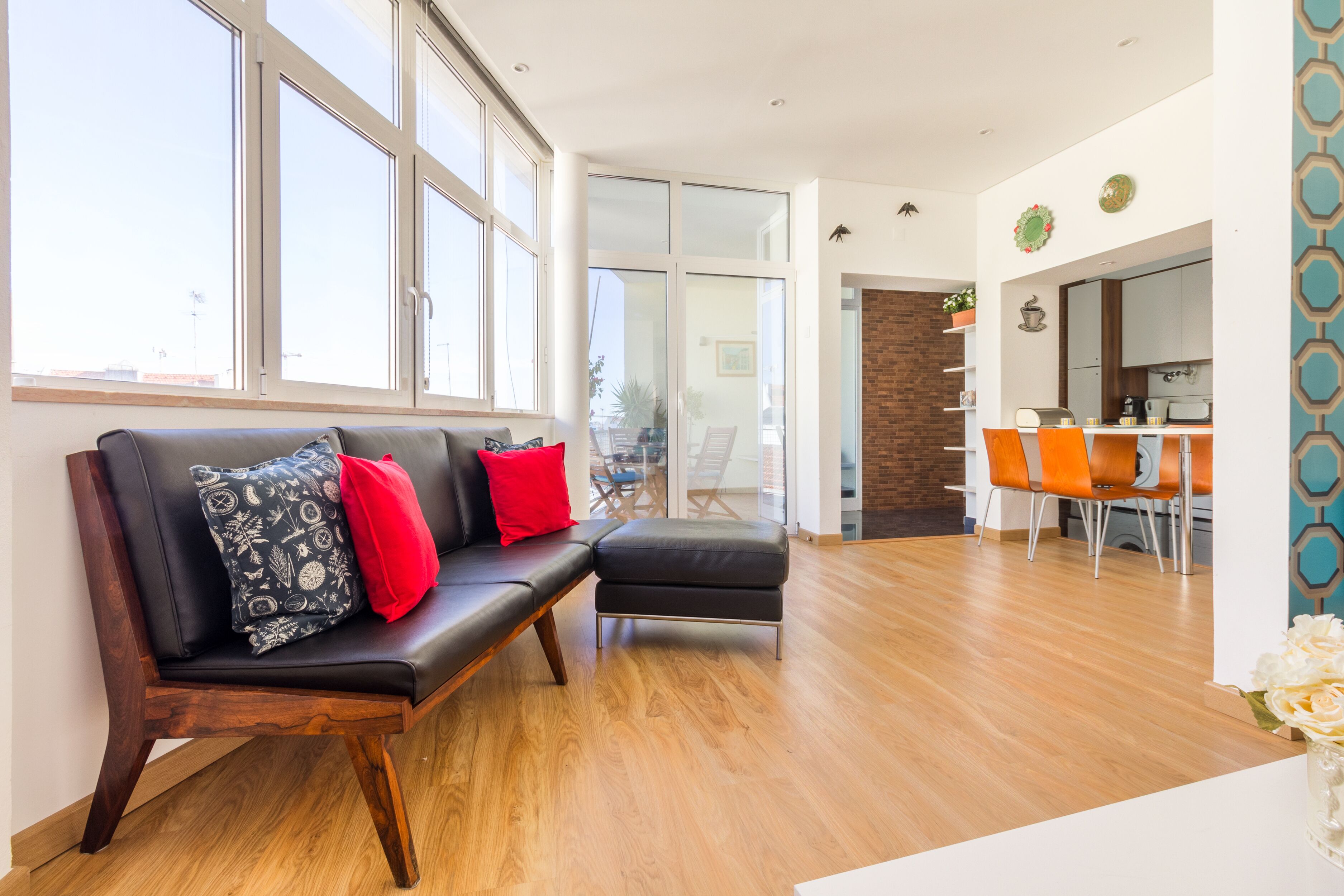 Apartment, 2 Bedrooms | Living room | Flat-screen TV