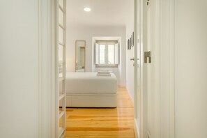 1 bedroom, iron/ironing board, cots/infant beds, free WiFi - Amazing Castle Views in Historic Center (Lisbon)