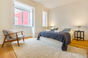 Apartment, 2 Bedrooms, City View | 2 bedrooms, soundproofing, iron/ironing board, cribs/infant beds - Restauradores Prestige (Lisbon)