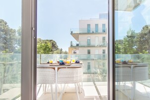 Apartamento, 2 quartos | Sacada