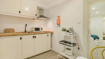 公寓, 1 間臥室 | 私人小型廚房 | 大型冰箱、微波爐、爐台、鍋具/餐盤/廚房用品