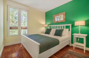 Apart Daire, 3 Yatak Odası, Balkon | Ses yalıtımı, ütü/ütü masası, beşik/çocuk yatağı, seyahat beşiği 