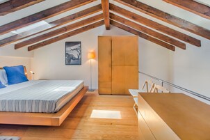 Apartment, 1 Bedroom | 1 bedroom, cribs/infant beds, free WiFi, bed sheets