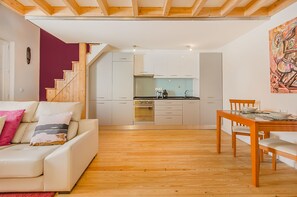 Apartemen, 1 kamar tidur | Area keluarga | TV layar datar