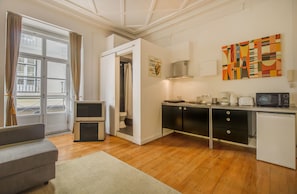 Living area - Chiado Balcony Apartment (Lisbon)