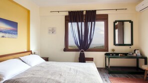 2 chambres, lit parapluie, Wi-Fi gratuit, draps fournis