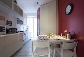 Apartment, 2 Bedrooms | Private kitchen | Full-size fridge, oven, stovetop, dishwasher