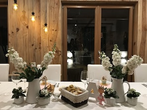 Ilmainen päivittäinen buffetaamiainen