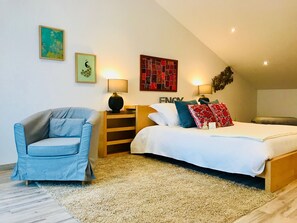 Superior Suite, Balcony, Vineyard View | Individually decorated, individually furnished, soundproofing - Casa Relógio de Sol (Lamego)