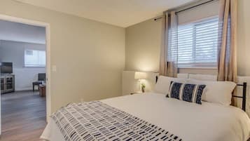 2 soverom, strykejern/-brett, wi-fi og sengetøy