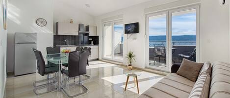 頂層客房 | 共用廚房 | 雪櫃、焗爐、爐具、咖啡機/沖茶器