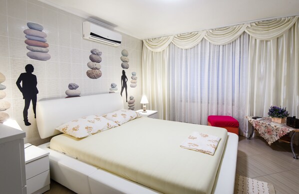 Apartment (White) | Iron/ironing board, free WiFi, bed sheets - Avama View Apartment (Podstrana)
