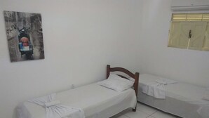 واي فاي مجانًا وملاءات أسرّة