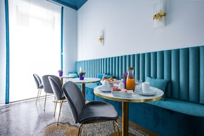 Free daily buffet breakfast - Hold Rome (Rome)