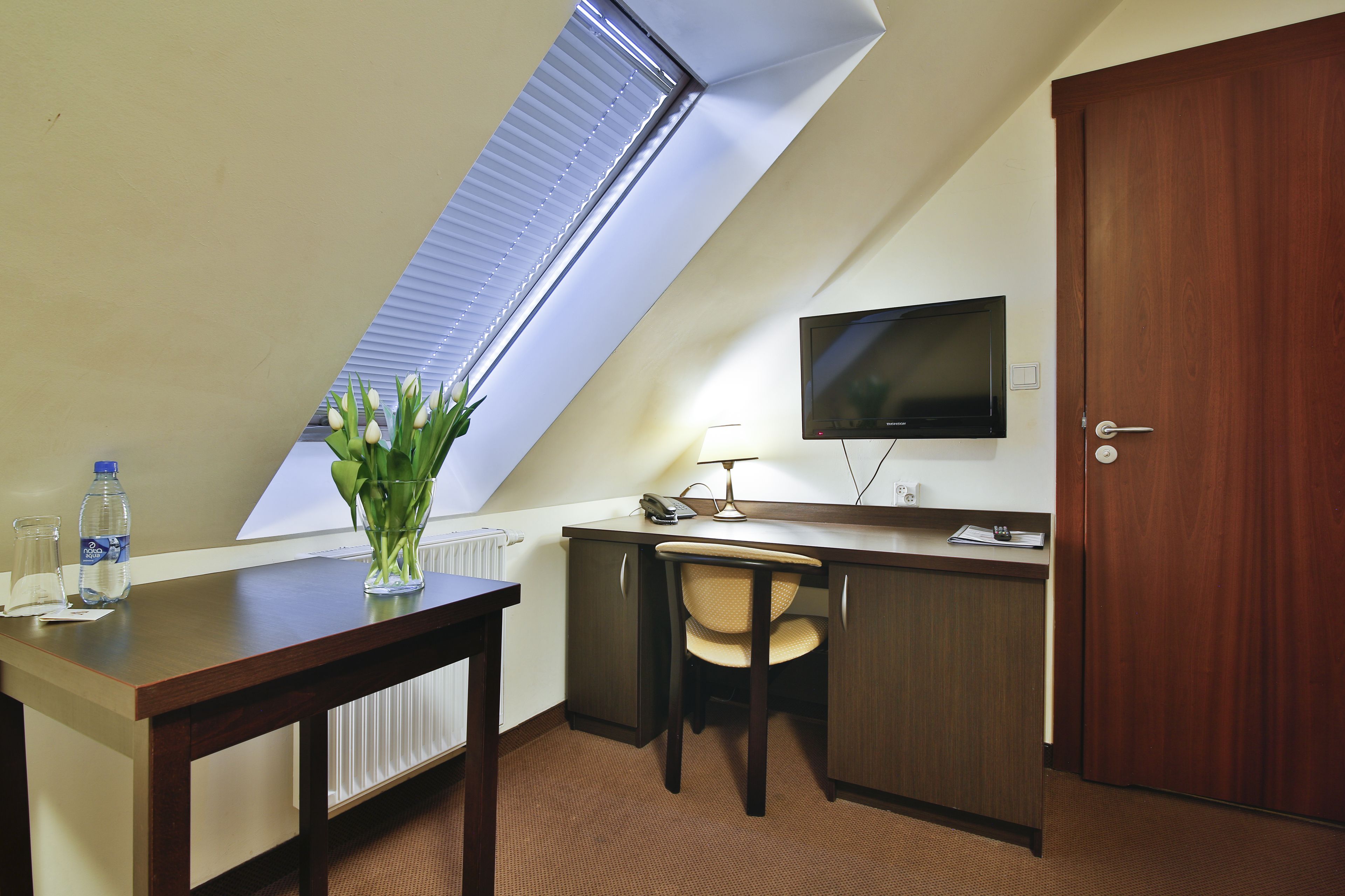 desk, blackout curtains, rollaway beds, free wifi