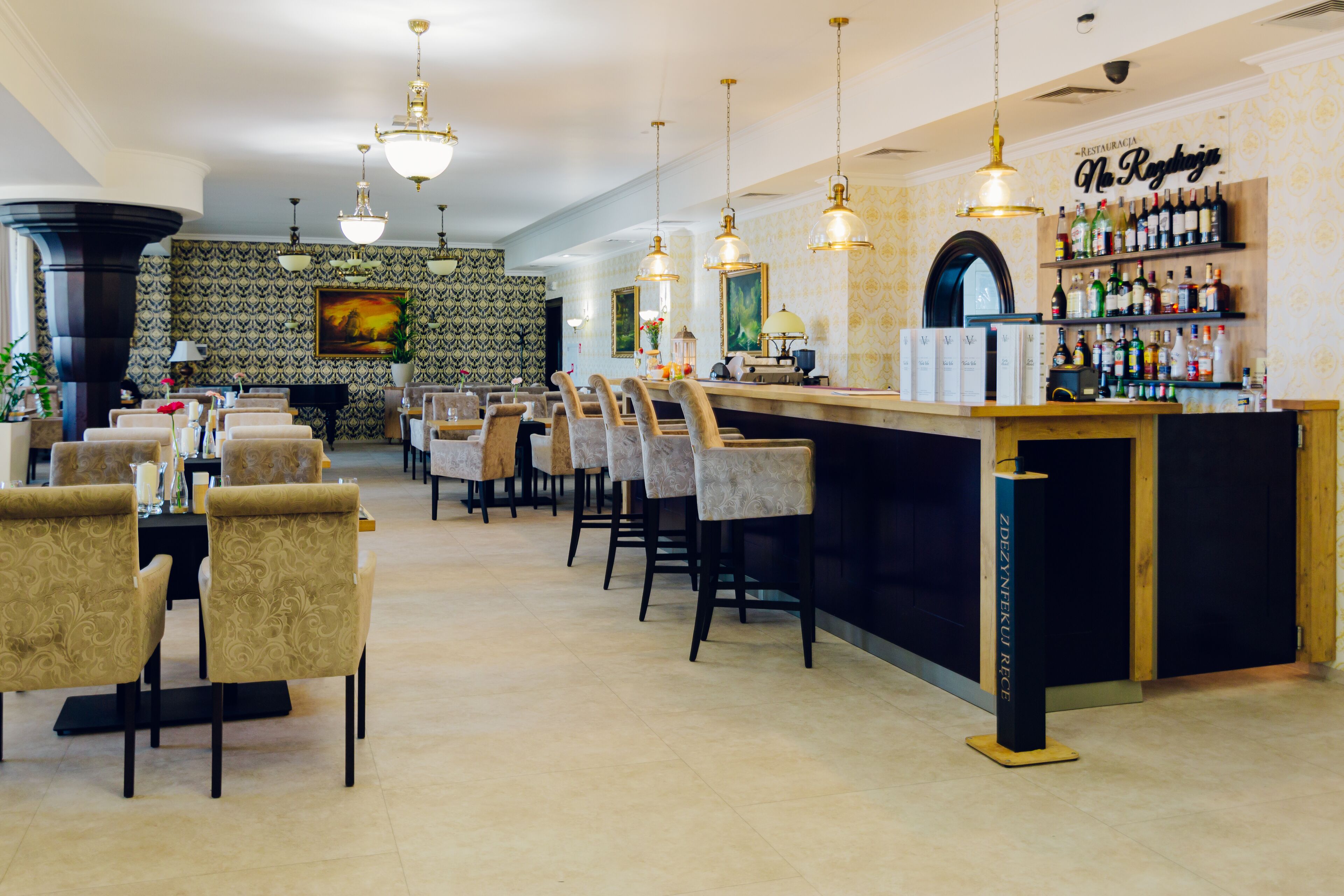 lunch and dinner served, polish cuisine