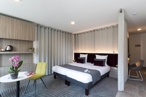 Cofres nos quartos, individualmente decorados