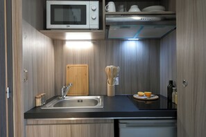 Studio, 1 Double Bed, Non Smoking | Private kitchen | Coffee/tea maker, electric kettle - Nemea Appart Hotel So Cloud Lyon Part Dieu (Lyon)