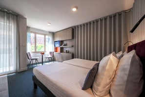 Een kluis op de kamer, individueel gedecoreerd, individueel gemeubileerd