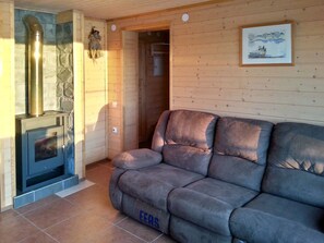 Interior - Comfortable cottage on a beautiful lake (Uro)