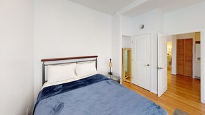 2 chambres, literie de qualité supérieure, fer et planche à repasser