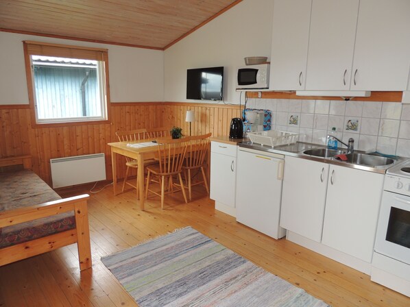 Cabin (6 beds) | Private kitchen