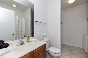 Bathroom - The Modern Flats of Ames (Ames)